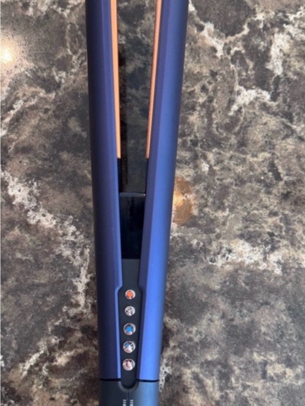 Dyson hairstraight